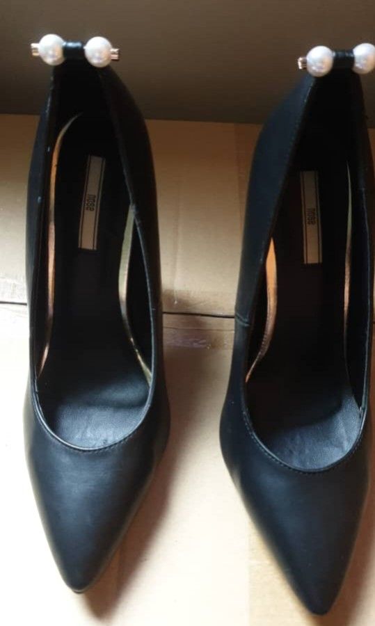 Heels 4.5 size top