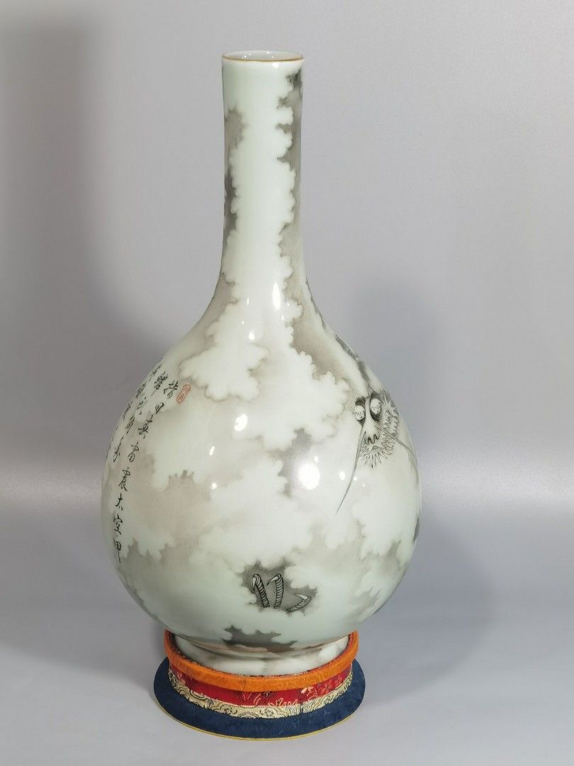 海外回流・清・乾隆年製・古陶瓷品・青花・詩詞紋・銅方瓶・花瓶・