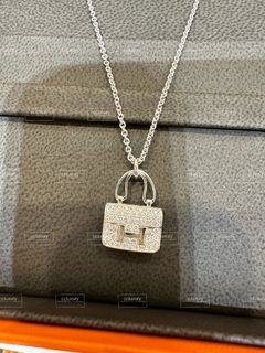 （分類：）位於 。 由 ccluxurywithhm 提交（商品編號 1323075775，圖片 1）。簡介： 。
