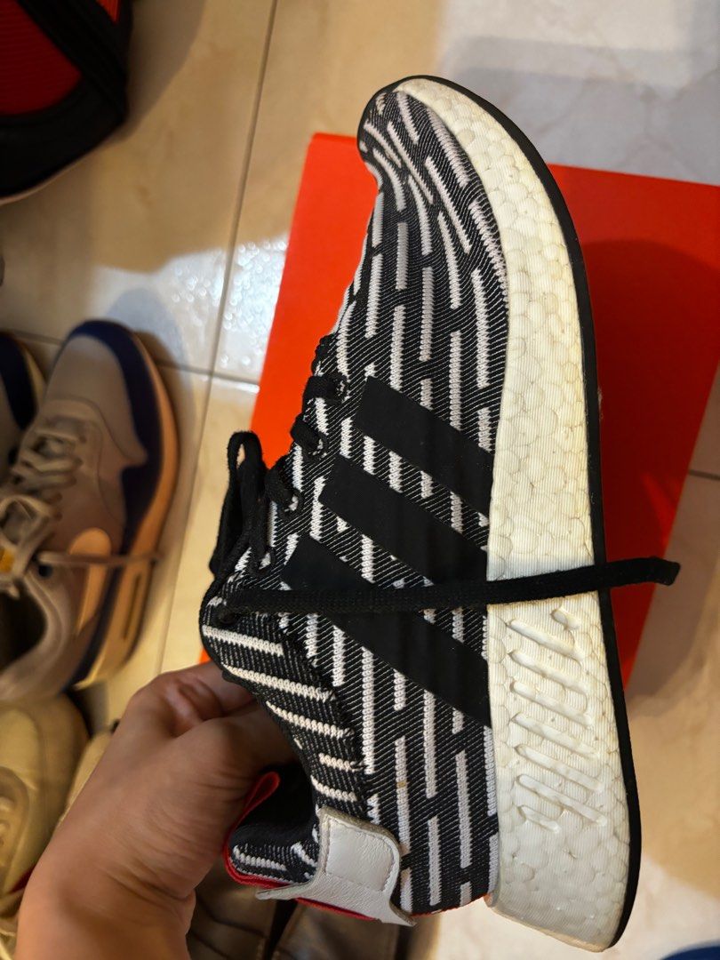 nmd r2 sneakers