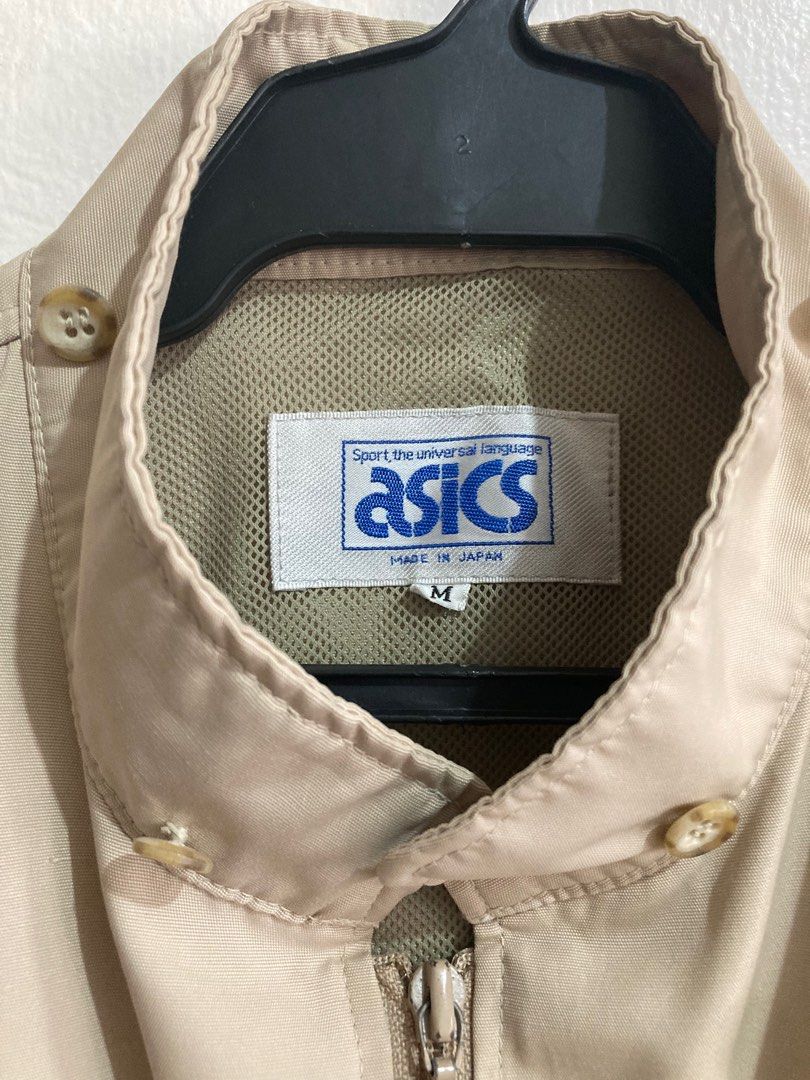 Asics Japan Angling Jacket (Category: Coats, Jackets and Outerwear) located in Diffun. Submitted by itstylerdurden (Listing ID 1322969548, Image 3). Description: Excellent condition, only issue is the print on the jacket. Fits small to medium..