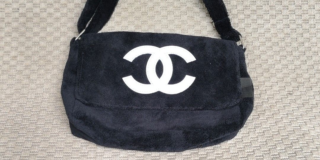 Chanel fur sling bag deals