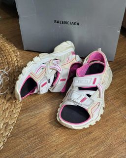 (Kategori: ) berada di . Dikirim oleh razhbags (ID iklan 1322921059, Gambar 1). Deskripsi: .