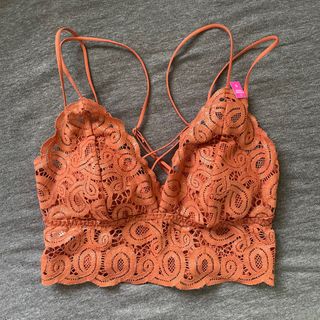 (Category: ) located in . Submitted by newgcloset (Listing ID 1322961420, Image 1). Description: .