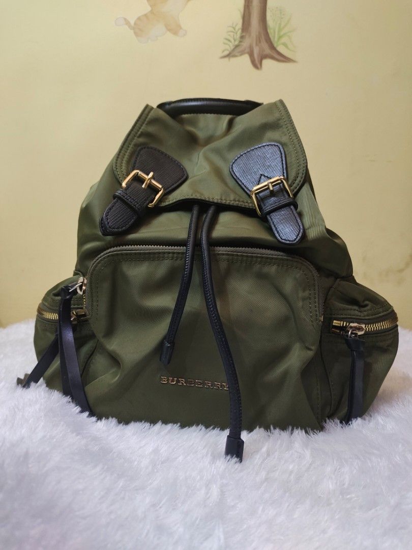 Burberry Backpack Nylon-Army, Fesyen Wanita, Tas Dompet di Carousell