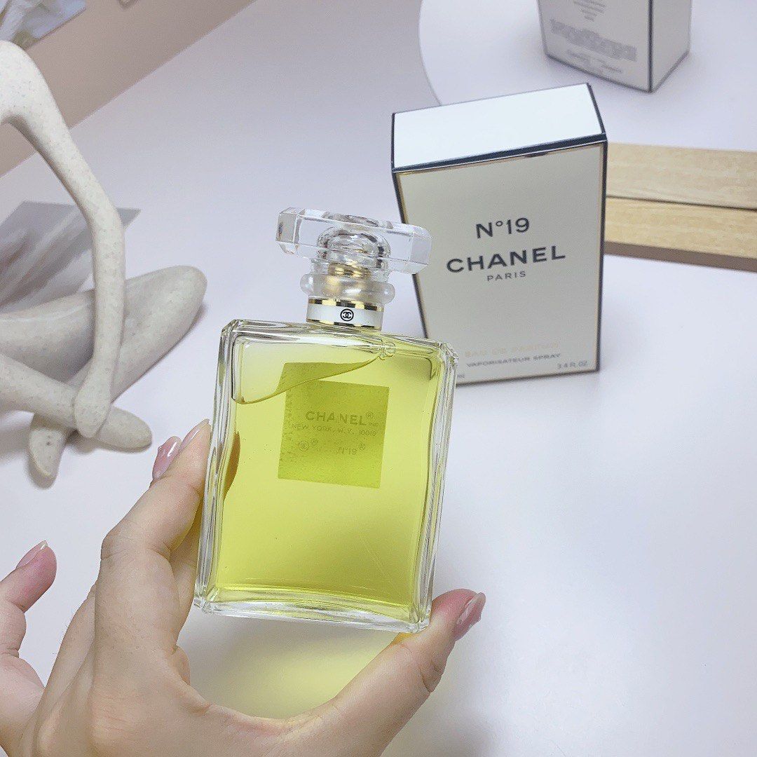 chanel nr 19