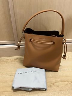 （分類：）位於 。 由 yeah_haha 提交（商品編號 1323009353，圖片 1）。簡介： 。