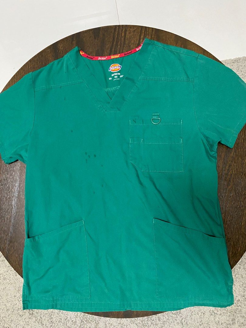 Dickies - Scrub Set - Hunter Green (Category: Sets & Coordinates) located in Quezon City. Submitted by ItsSeventy (Listing ID 1322998034, Image 1). Description: Scrub model Tops: EDS Signature by dickies mens v neck solid scrub top Pants: Men’s Zip Fly On Scrub Pants Color: Hunter Green Size: (refer to photo) Note: “ No drawstrings for pants” .