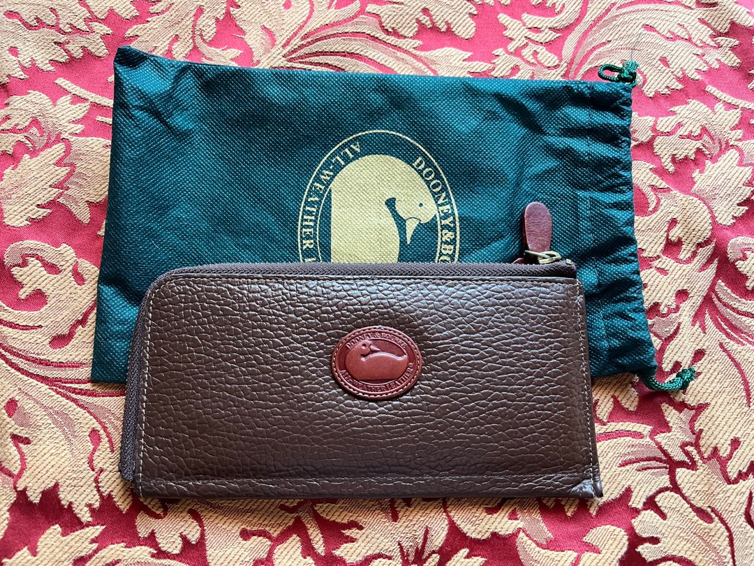 Dooney and Bourke slim wallet Women s Fashion Bags Wallets Wallets Card holders on Carousell