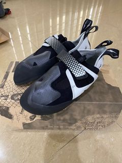 (Category: ) located in . Submitted by diantse (Listing ID 1323054206, Image 1). Description: .