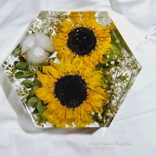 Flower Preservation In Resin Collection item 1