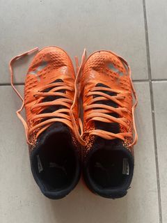 kasut bola nike magista