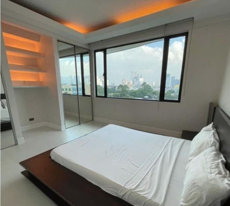 FOR SALE: Bonifacio Ridge Condominium, 3 Bedroom Unit, Property, For ...