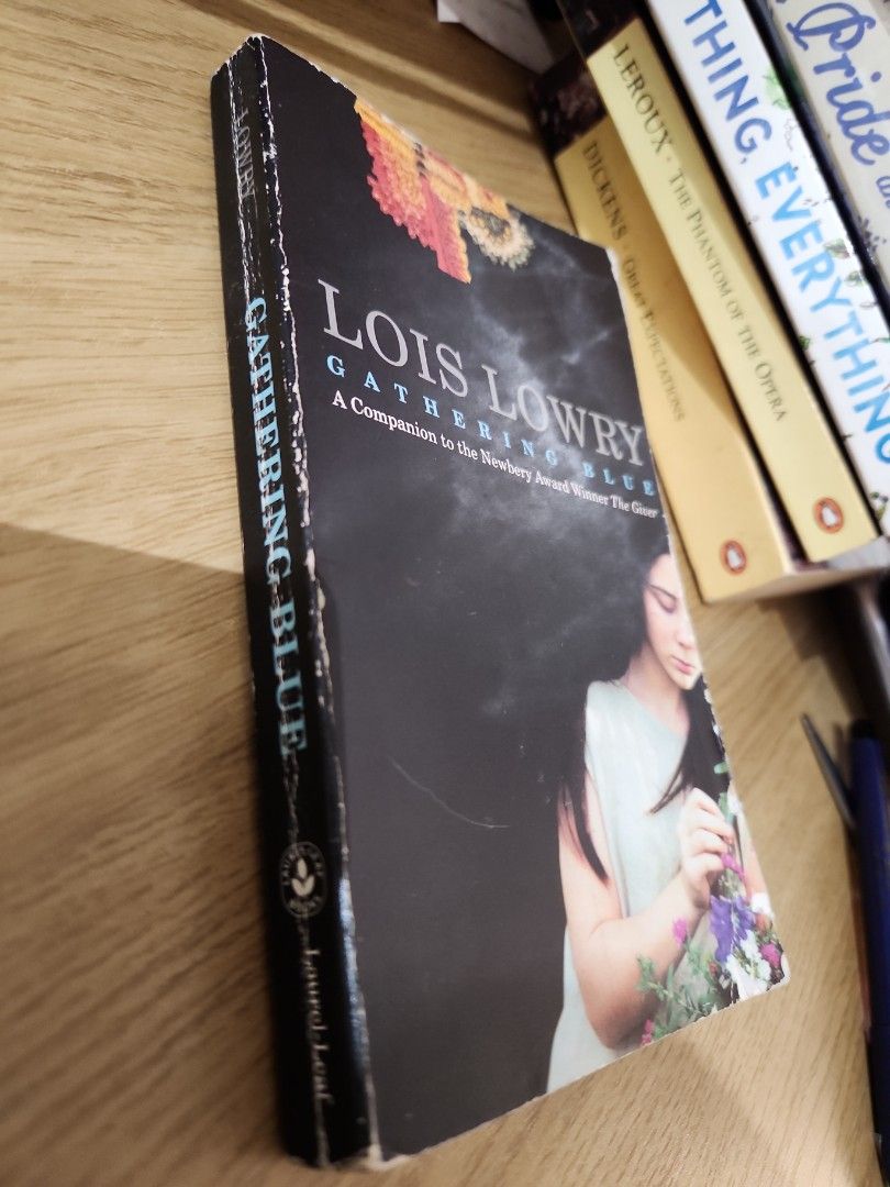 Gathering Blue by Lois Lowry (Category: Storybooks) located in Manila. Submitted by matb_ (Listing ID 1322964772, Image 2). Description: -Paperback -No paper folds -Broken spine -paper discoloration.