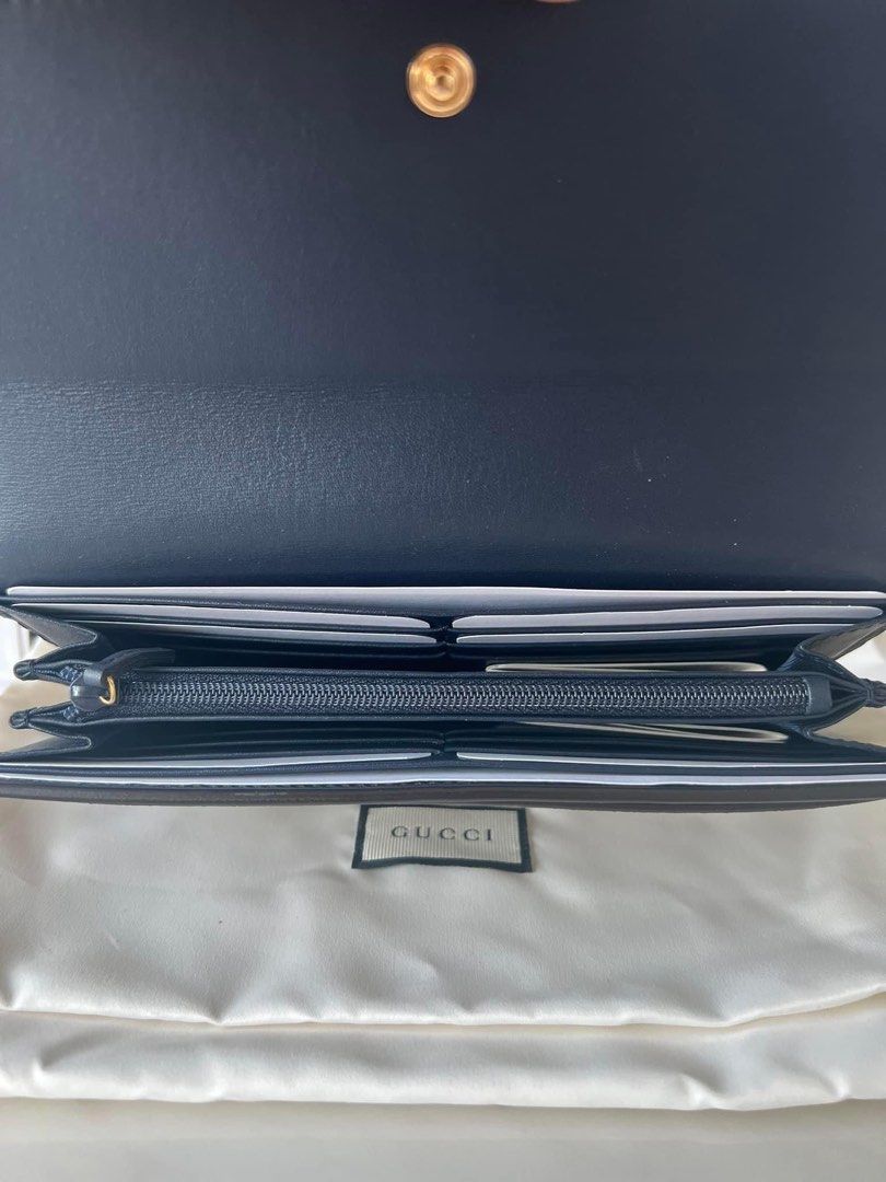 Gucci w/ ribbon long wallet bi-fold (Category: Luxury Bags & Wallets) located in Quezon City. Submitted by ksantiago.ph (Listing ID 1323052409, Image 2). Description: ✅ almost new wallet ✅ with box, care card, dustbag ✅ negotiable 💯authentic ✅ very elegant .