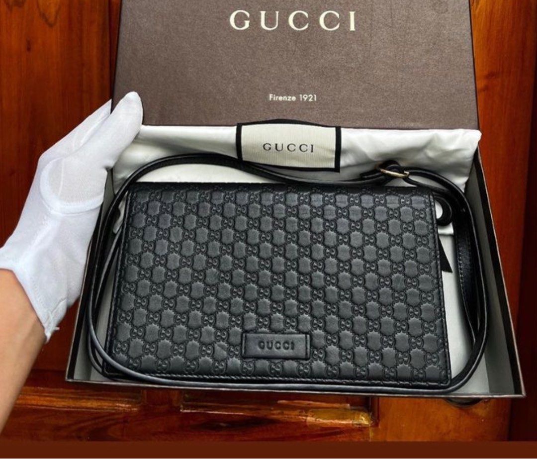 Gucci woc (Category: Luxury Bags & Wallets) located in Santa Ana. Submitted by astonandariana (Listing ID 1322929465, Image 1). Description: .
