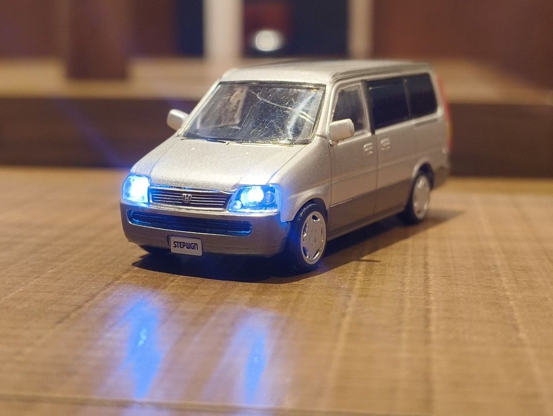 HONDA STEPWGN 1/64 玩具車著燈模型組裝銀色, 汽車配件, 其他- Carousell