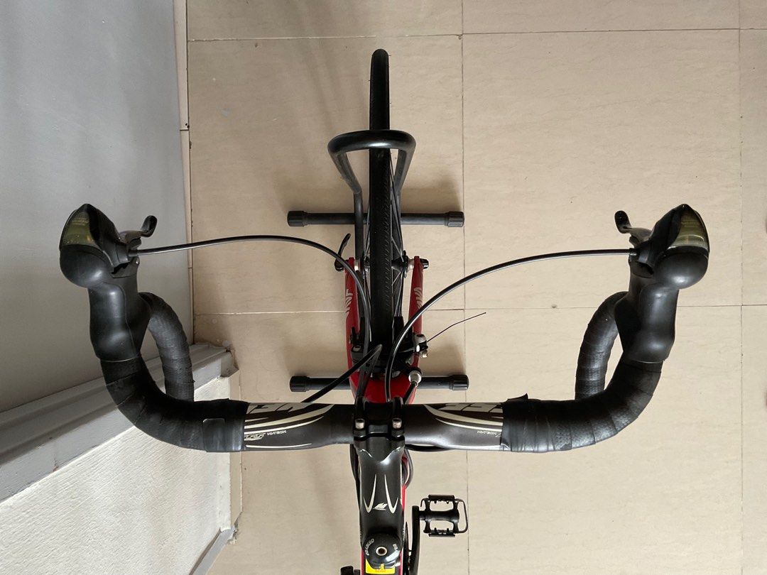 Java Siluro (Category: Bicycles) located in Kajang. Submitted by _zfbundle (Listing ID 1323045663, Image 3). Description: Java Siluro Size : 44cm Condition as per picture. Working well, but might need some maintenance done. Price is up for negotiation. Free helmet..