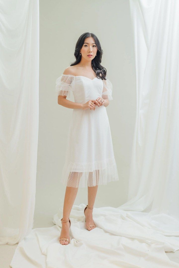 Karimadon white dress shop
