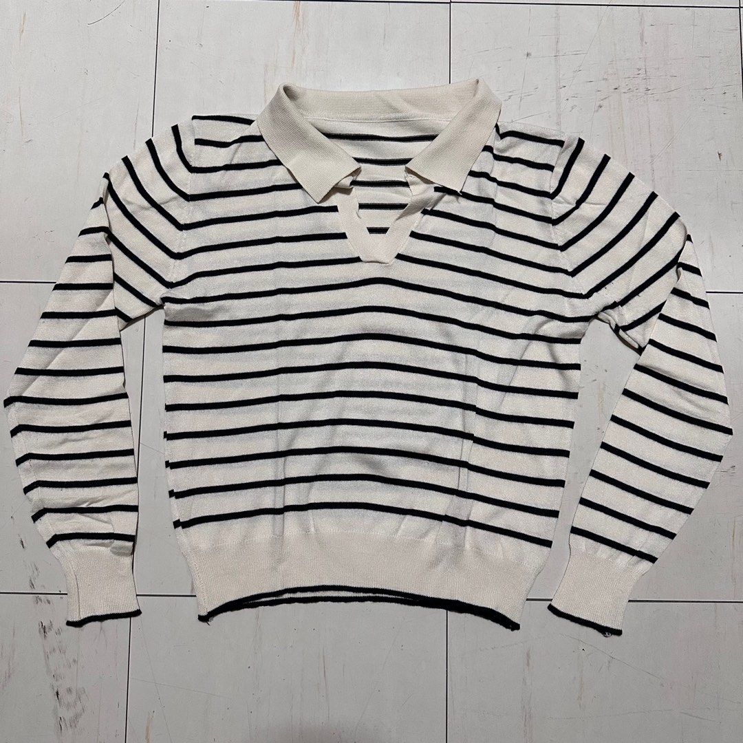 Knitted Striped Longsleeves (Category: Longsleeves) located in Manila. Submitted by catchim (Listing ID 1322976310, Image 2). Description: Preloved top 🤍 GOOD CONDITION. Minor Issues •some lint (himulmol) on the right sleeves (see photos for reference) Free Size L: 19” W: 17” Note: measurements are done laid flat PM for more details!.