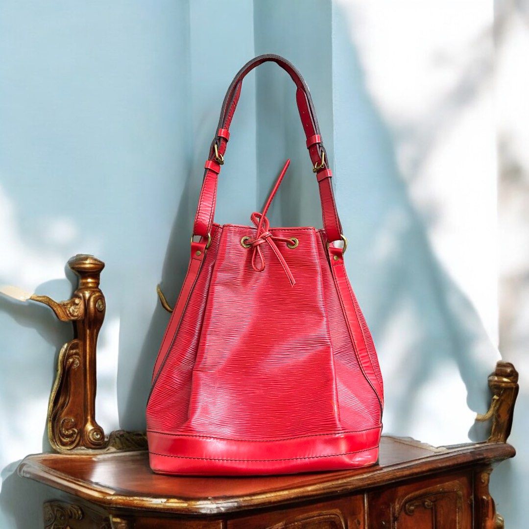 Louis vuitton red tote clearance