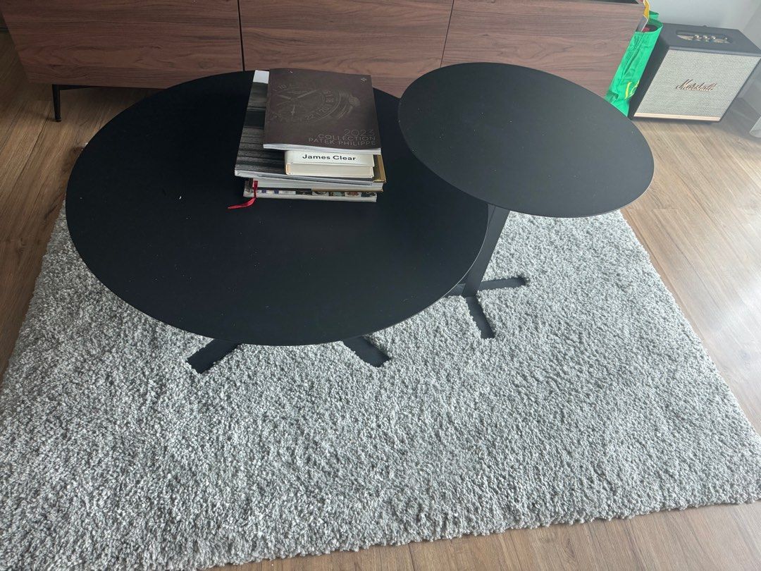 Luxury Coffee Table Nesting Table for Sale (Category: Tables & Sets) located in Paranaque City. Submitted by edgeman168 (Listing ID 1322970588, Image 1). Description: Nesting Table Material Metal Height 37 cm Length 115cm Original Price 22K RFS transfeing .
