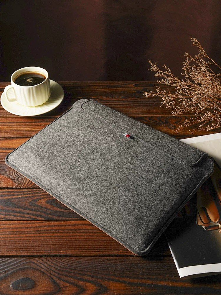 MacBook Pro 13.3 inch brown leather laptop sleeve