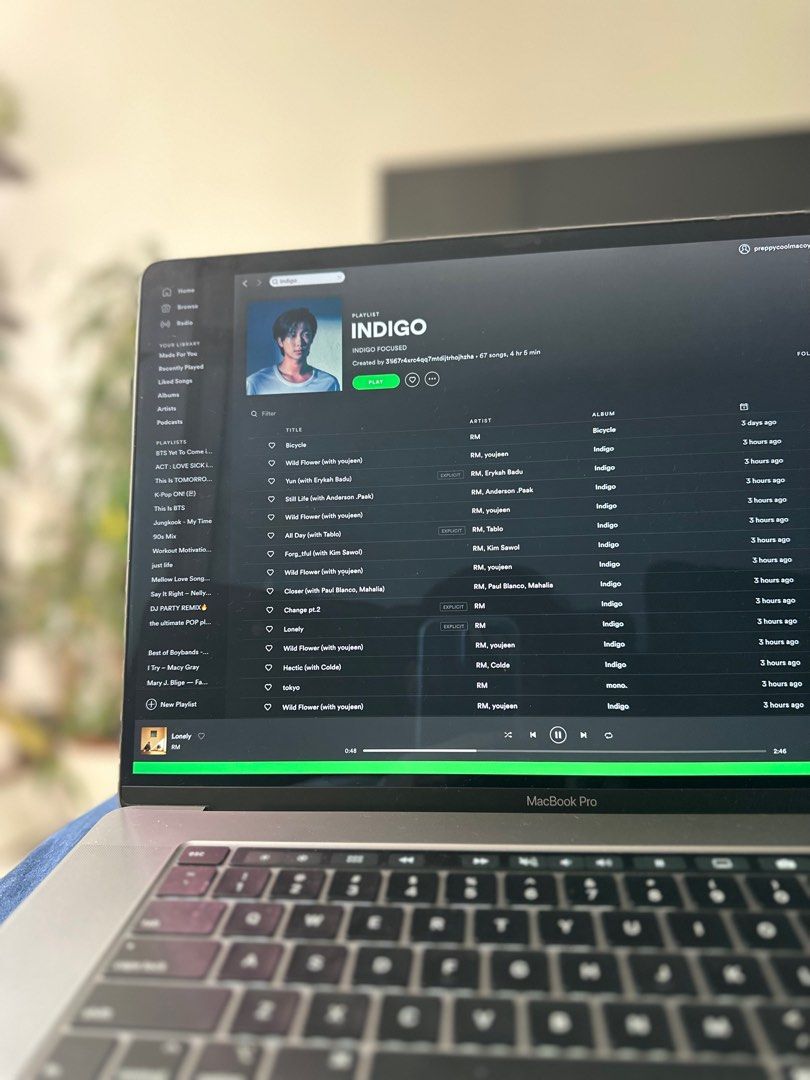 MacBook Pro with Touchbar (16-inch, 2019) (Category: Laptops & Notebooks) located in Manila. Submitted by marc.marc9 (Listing ID 1322966927, Image 2). Description: Battery Health: Normal Almost New No Dents, very smooth Never been repaired Finish Space Gray Display Retina display 16‑inch (diagonal) LED‑backlit display with IPS technology; 3072‑by‑1920 native resolution at 226 pixels per inch with support for millions of colors Supported scaled re