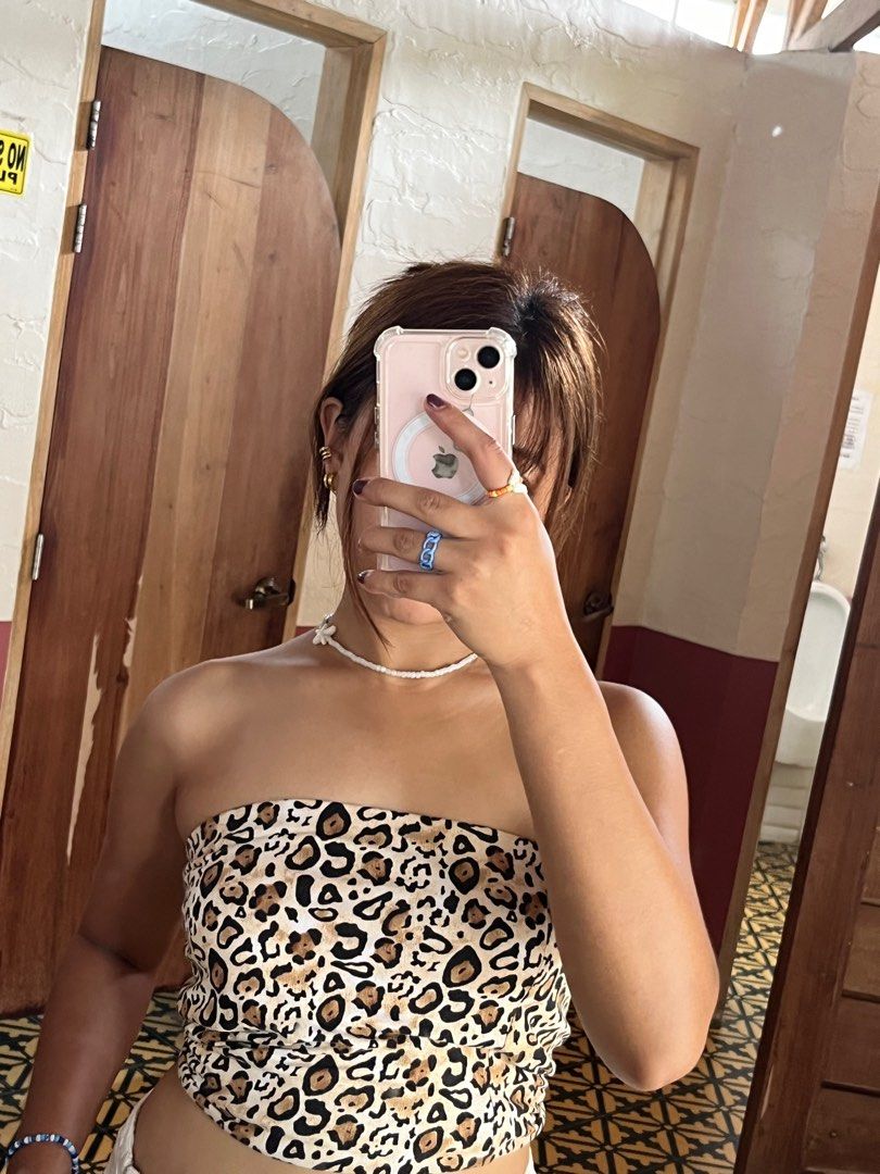 No Boundaries Leopard Cheetah Print Tube Top branded thrifted preloved ukay summer chic beach Women s Fashion Tops Sleeveless on Carousell