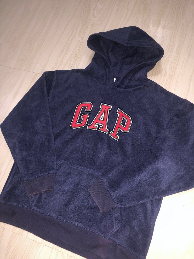 PH Exclusive GAP Hoodie (Category: Coats, Jackets and Outerwear) located in San Mateo. Submitted by ryanraphael (Listing ID 1323073712, Image 2). Description: Width: 22 Length: 27 No issues, good as new.