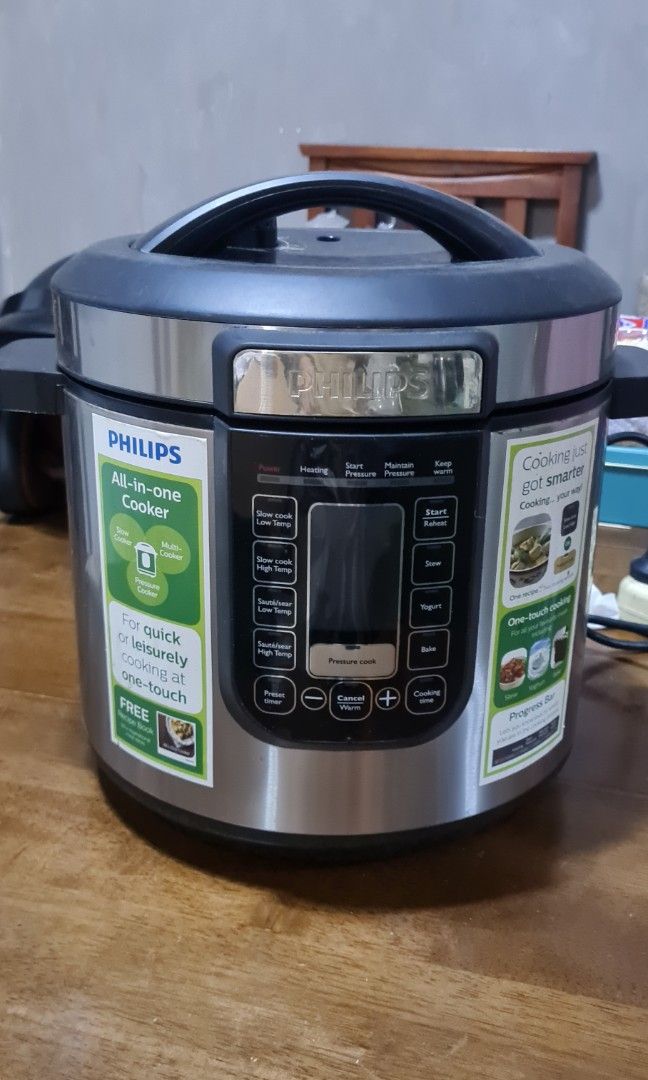 Philips multicooker HD2237 (Category: Cookers) located in Pasig City. Submitted by ustaq (Listing ID 1322976873, Image 1). Description: Philips multicooker HD2237 used but still in good working condition with mininal flaws. Pm me to see actual video.