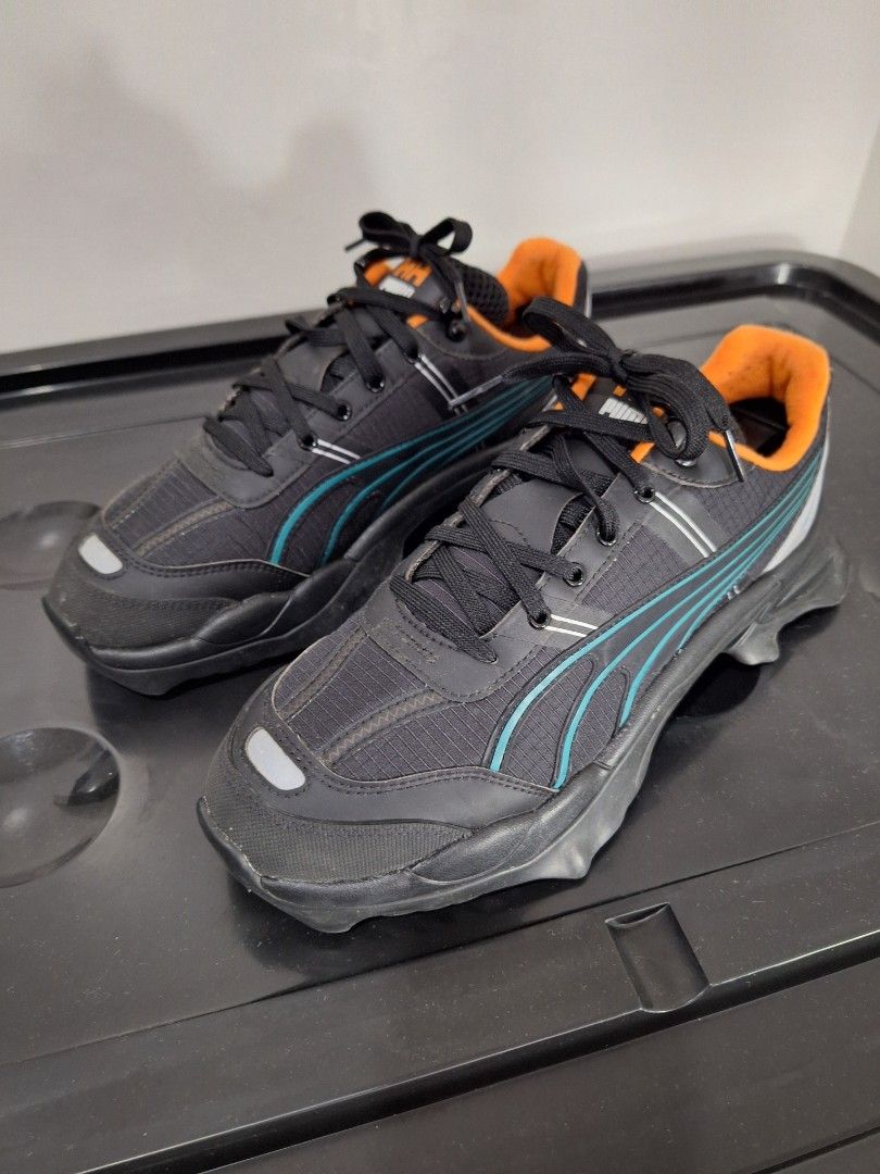 Puma Helly Hansen Men s Fashion Footwear Sneakers on Carousell