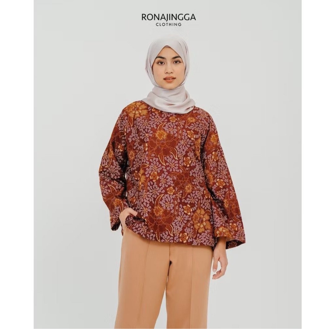 Rona jingga batik boxy kedah top, Women's Fashion, Tops, Blouses on ...