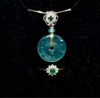 (Category: ) located in . Submitted by Shi_Shang_Jewelry (Listing ID 1323011868, Image 1). Description: .