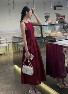 (Category: ) located in . Submitted by wardrobe.ess (Listing ID 1322971193, Image 1). Description: .