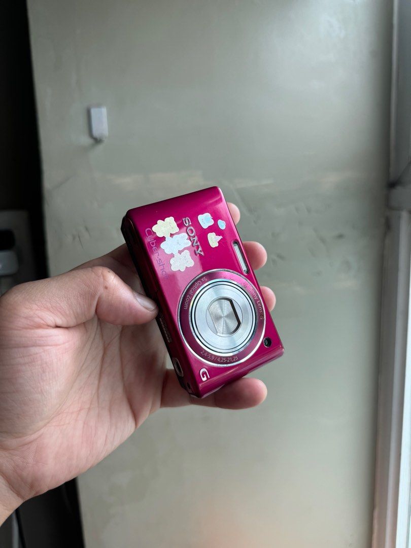 Sony W380 (G lens) (Category: Cameras) located in Valenzuela. Submitted by iramndz (Listing ID 1322968037, Image 2). Description: Sony Cybershot W380 - Sony G lens - 14.1 MP - CCD - Fully functional (buttons, flash and zoom) - Body cosmetics 9/10 - No issue 6,999 .