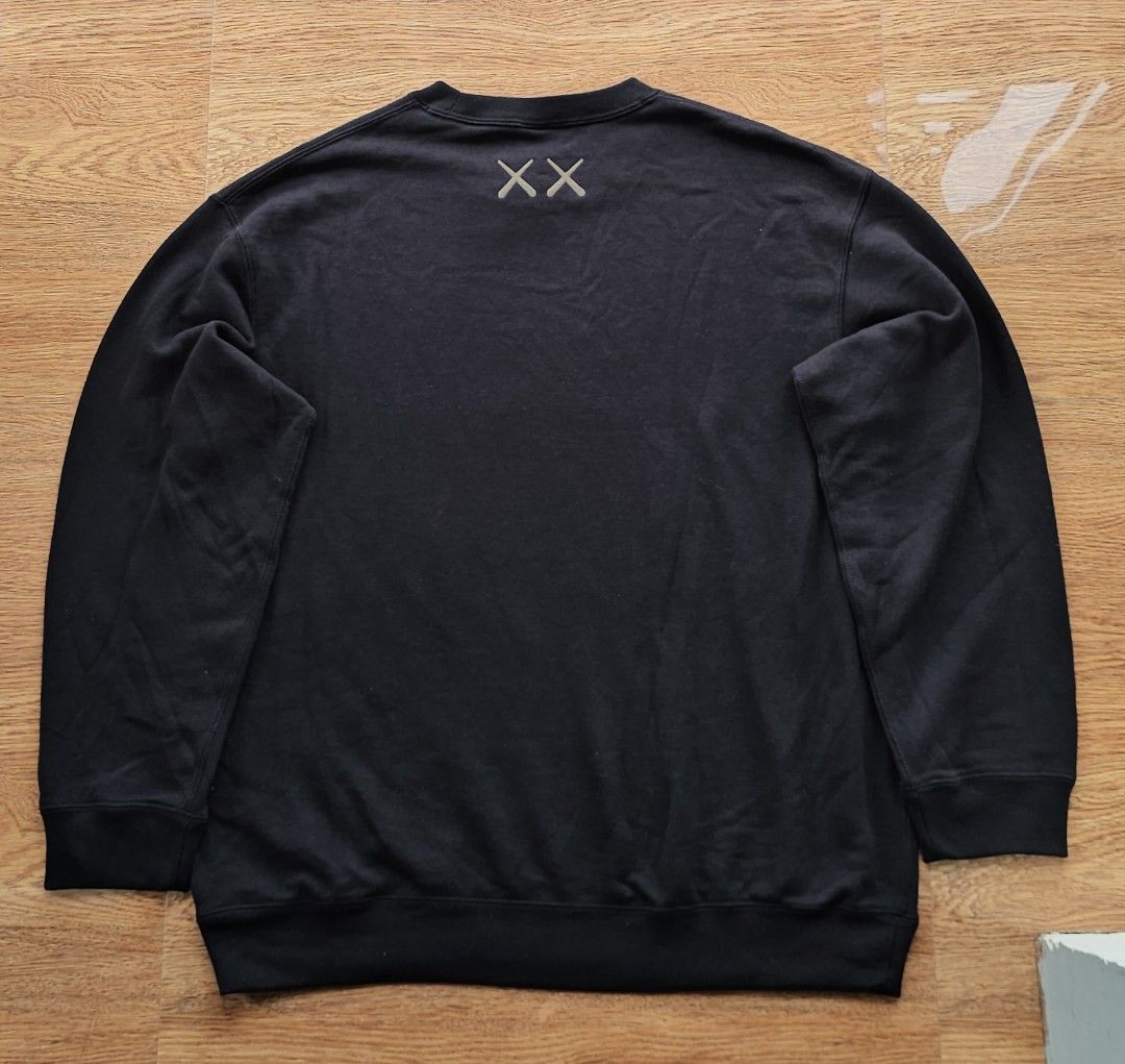 Kaws pullover shop