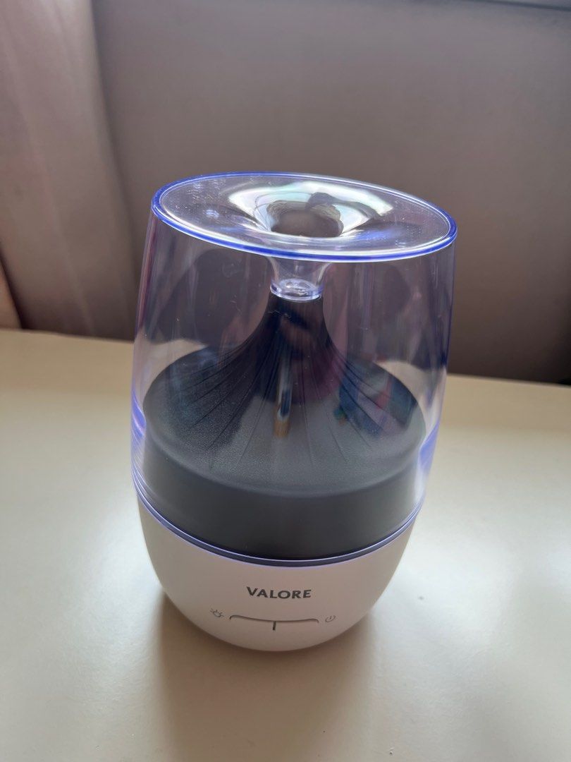 Valore Aroma Diffuser (Category: Air Purifiers & Dehumidifiers) located in Singapore. Submitted by my2ndhome (Listing ID 1322965722, Image 3). Description: .
