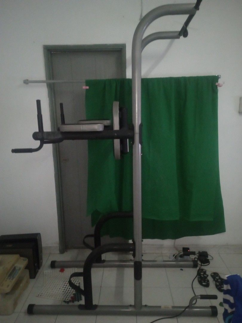 Weider dip attachment clearance