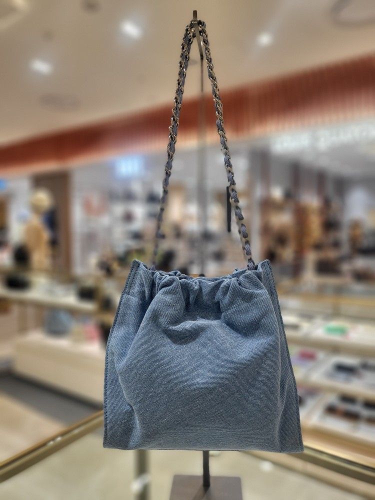 正品❣️韓國JILLSTUART coco chain 2way bag size S DENIM 韓國 正品❣️韓國JILLSTUART coco chain 2way bag size S DENIM 韓國