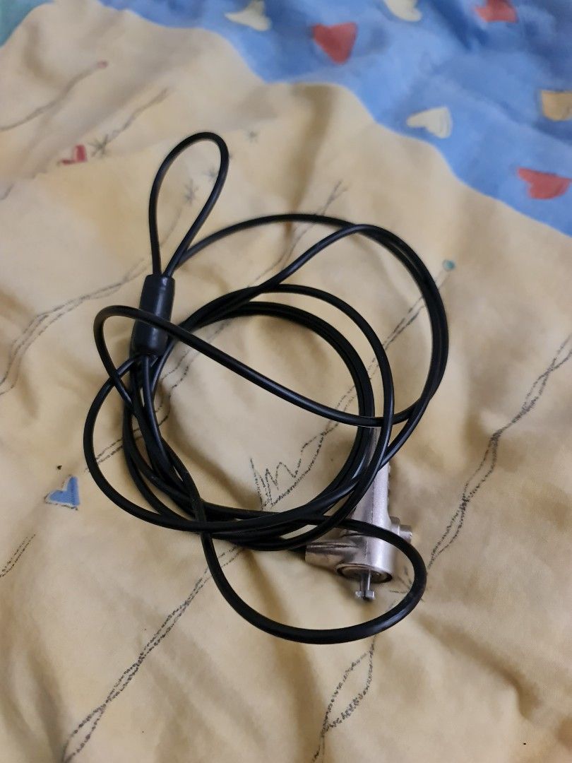 Anti theft laptop cable lock 4 digit password (Category: Other Security Devices) located in Makati City. Submitted by cyana89 (Listing ID 1318108290, Image 1). Description: Anti theft laptop cable lock 4 digit password.