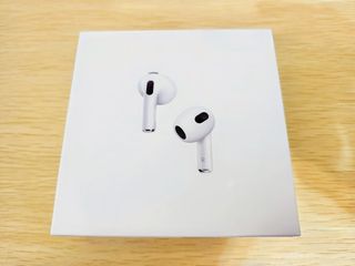 （分類：）位於 。 由 goldencloud.2020 提交（商品編號 1318189389，圖片 1）。簡介： 。