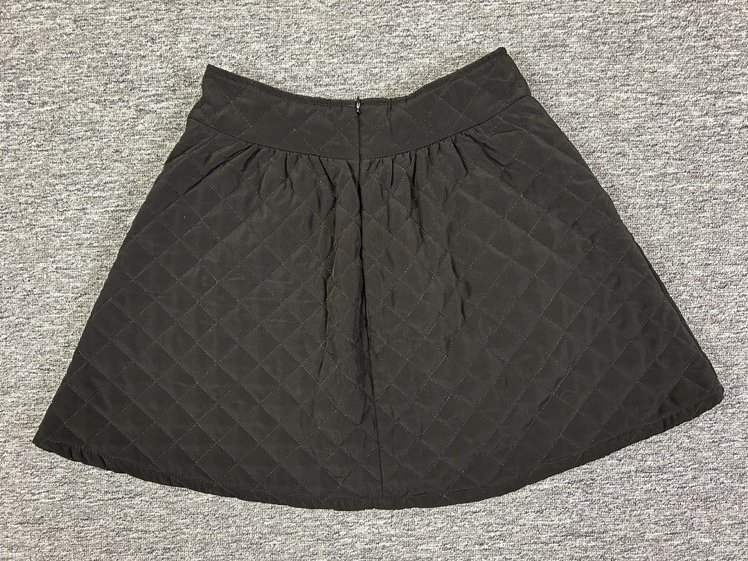 b+ab - Black Quilted Mini Skirt (Category: Skirts) located in Lucena. Submitted by s0m31one (Listing ID 1318196767, Image 3). Description: b+ab - Black Quilted Mini Skirt Tagged Size: S Condition: Excellent Flaws: Measurements Waist: 26-27 Length: 17 Hem: 29.5 1,499 + SF Buy at your own risk. Color may vary due to lighting. Measurements are taken on a flat surface. Manage your expectations..