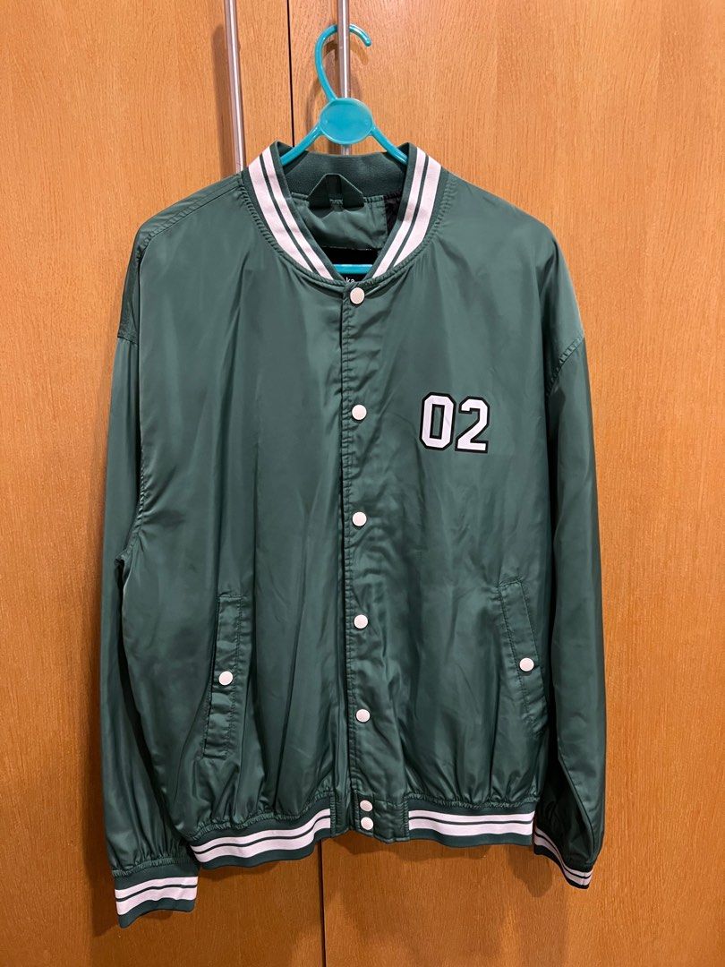 Bomber jacket Women s Fashion Coats Jackets and Outerwear on Carousell