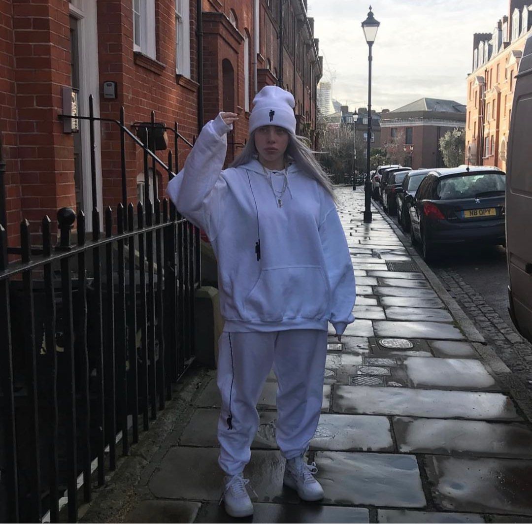 White blohsh hoodie online