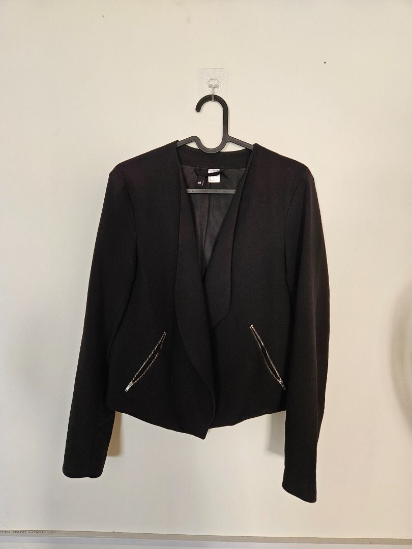 Black Casual Coat (Category: Coats, Jackets and Outerwear) located in Quezon City. Submitted by clairtreasures (Listing ID 1318249736, Image 1). Description: RFS. Decluttering Color may vary due to room lighting..