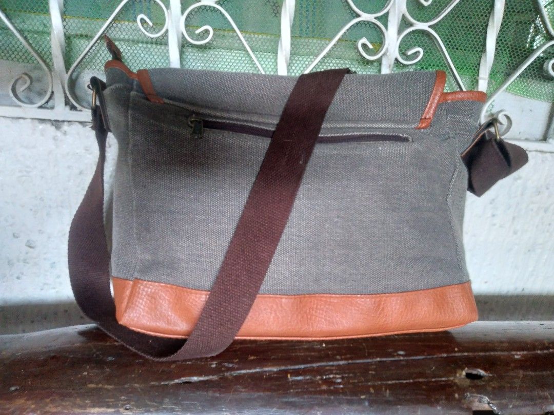 CANVAS LEATHER BAG Men s Fashion Bags Sling Bags on Carousell