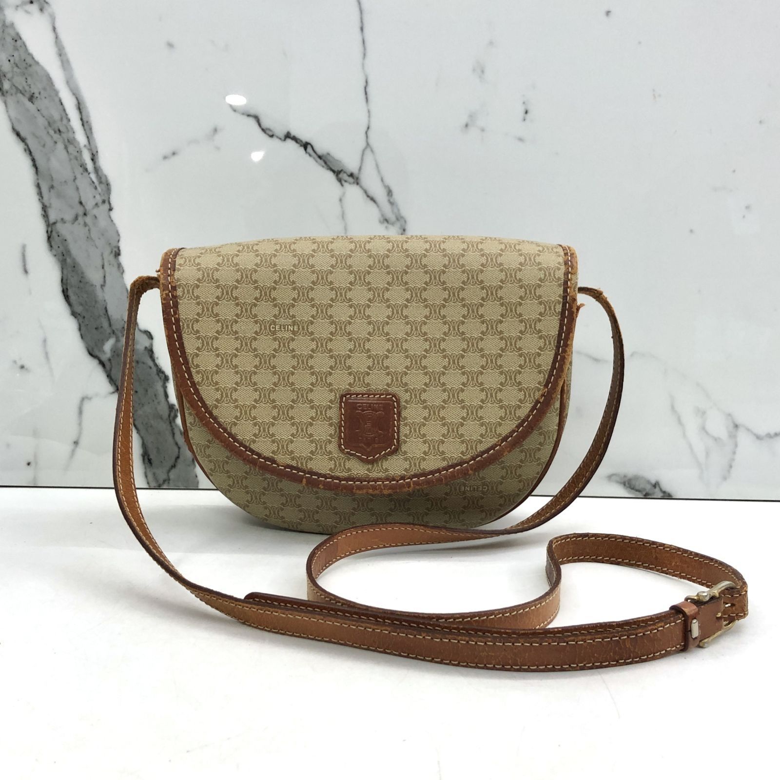 CELINE BEIGE TRIOMPHE HALF MOON VINTAGE SHOULDER BAG 247036295 B