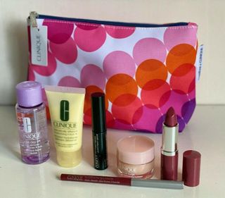 (Category: ) located in . Submitted by thesouthbeachedit (Listing ID 1318225530, Image 1). Description: .