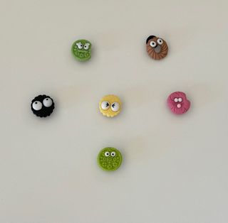 （分類：）位於 。 由 animation.metaspace 提交（商品編號 1318073599，圖片 1）。簡介： 。